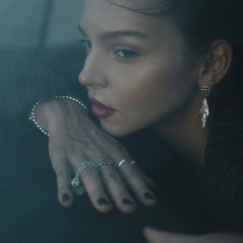 дощ пахне небом